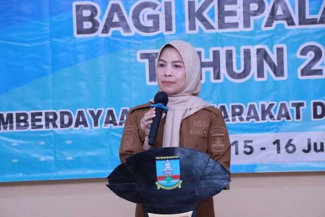 Ratu Zakiyah, Tak Sentuh Fasilitas Sejak Menjabat Bupati Serang.