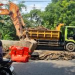 Akibat Kendaraan Tonase Berlebih, Sejumlah Ruas Jalan di Semarang Rusak