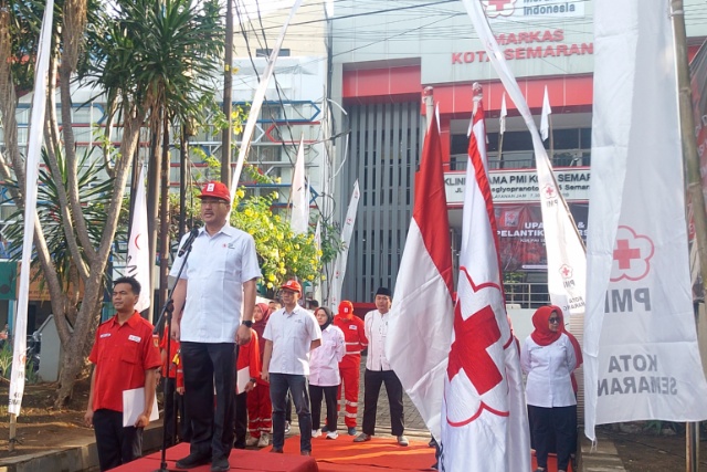 Lantik Ratusan Anggota Baru KSR, PMI Dukung Kompetensi Kampus dalam Penanggulangan Bencana