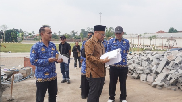Bupati Batang Tegaskan Trotoar Ruang Publik Bukan Tempat Jualan