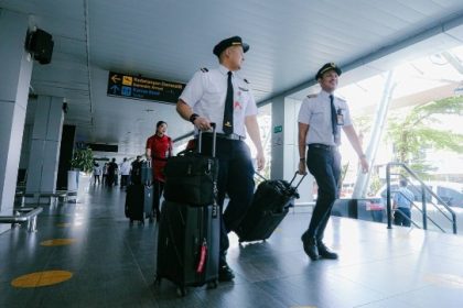 Reaktivasi Bandara Husein Sastranegara, Farhan Dorong Penerbangan Bandung-Malaysia