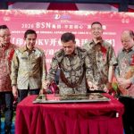 Gubernur Jawa Tengah Ahmad Luthfi saat meresmikan investasi dari Tiongkok, PT DKV Printing Indonesia di Kawasan Ekonomi Kendal (KEK), Selasa (21/7/2026).